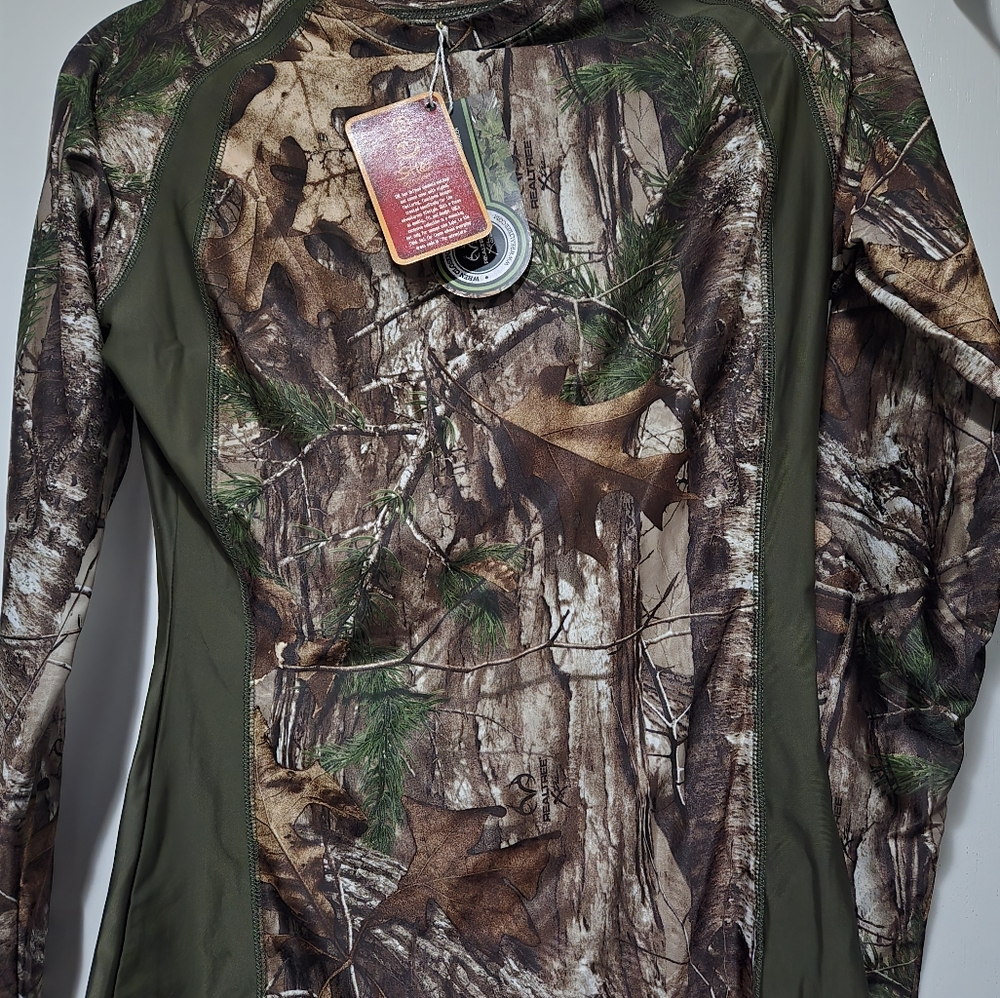 Ladies long sleeve She camo compression shirt